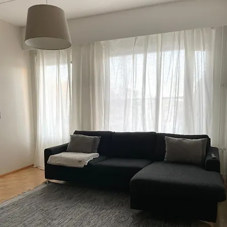 Henniina V Isokatu - Sauna & Free Parking Apartment